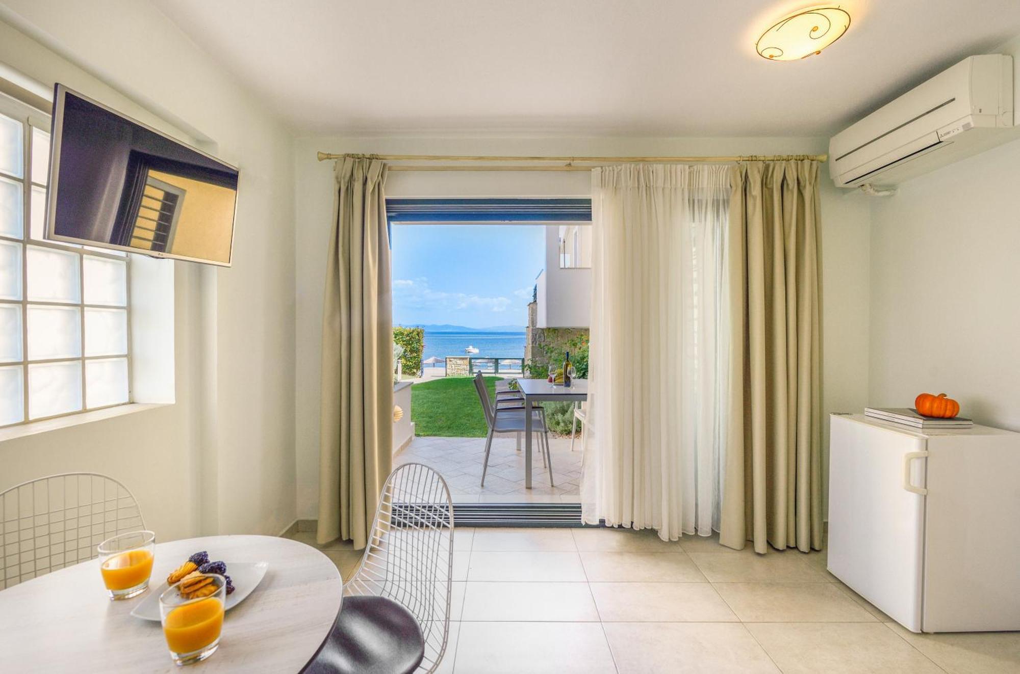 Elpiniki Luxury Apartments Неа-Потидеа Экстерьер фото